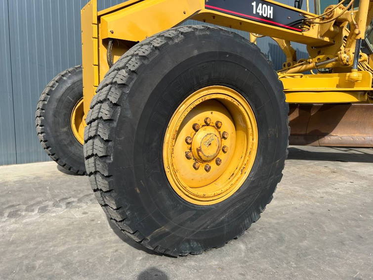 Caterpillar 140H 30