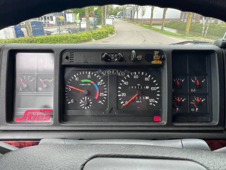 Volvo NH 12.460 4X2 - Marge - Euro 2 15