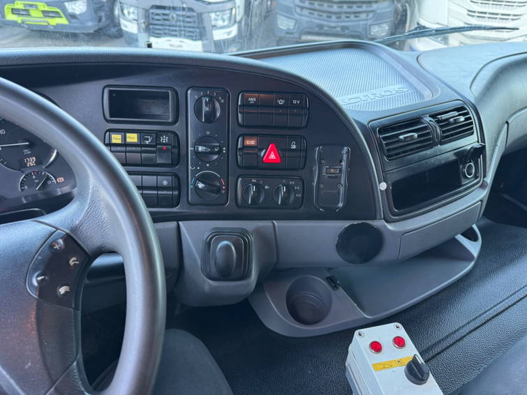 Mercedes-Benz Actros 3346 6x6 13