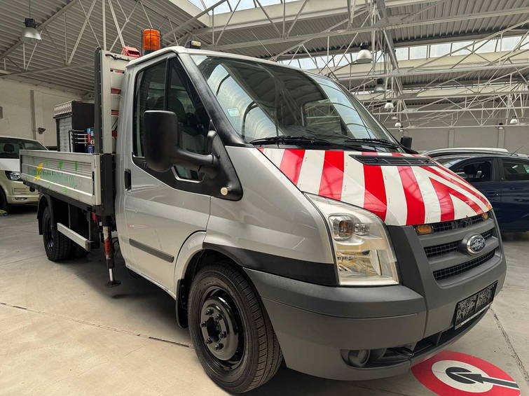 Ford Transit 8