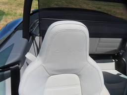 Porsche 911 992 Turbo S Cabriolet Lift Burmester