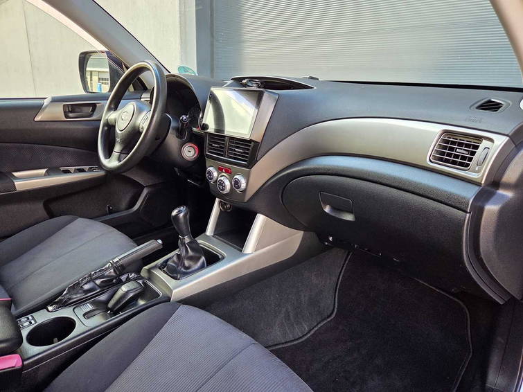 Subaru Forester 2.0 Comfort 22