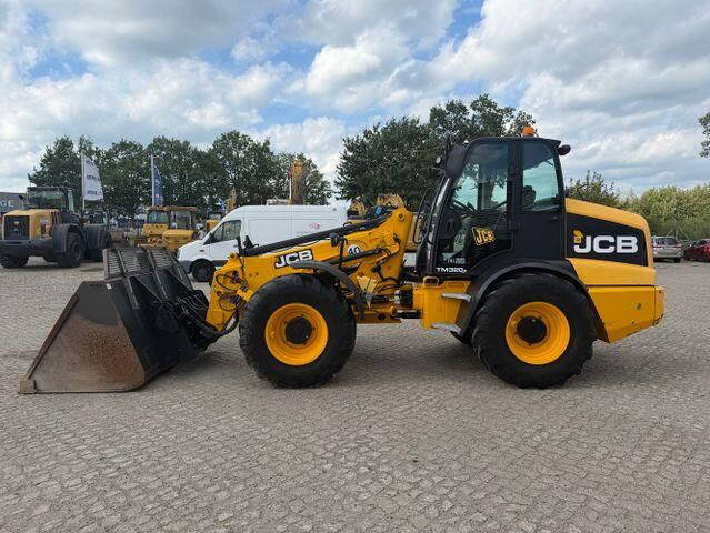 JCB TM 320 S, Hyd. S.W.S., 5.2m, 3.6to., Schaufel 3