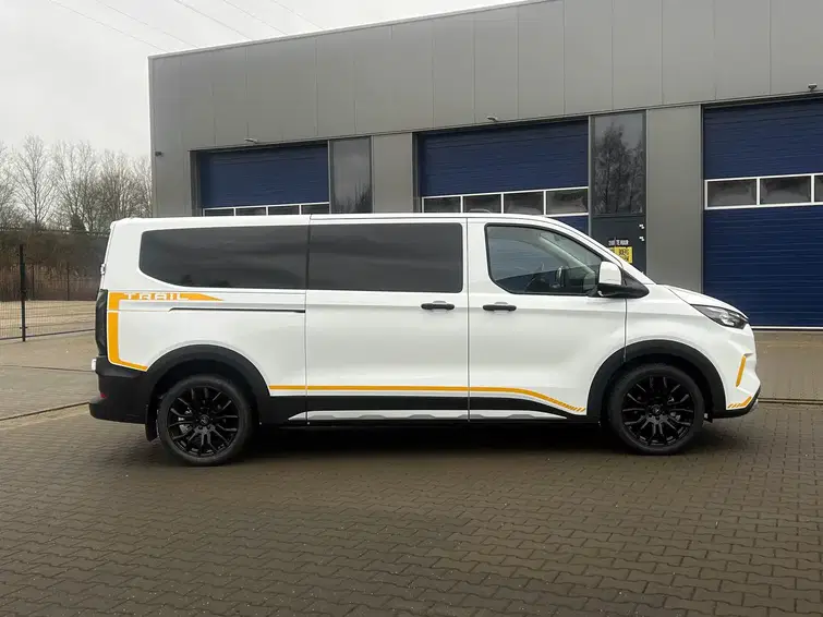Ford Transit Custom 320 2.0 Tdci 170pk L2H1 Trail DC AWD 7
