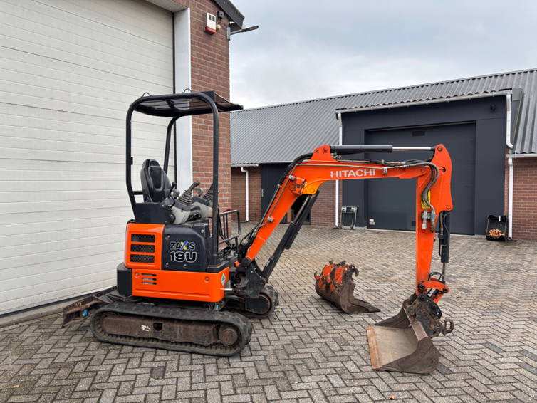 Hitachi ZX19U-5A Minigraver graafmachine Sloop/Sorteer 5
