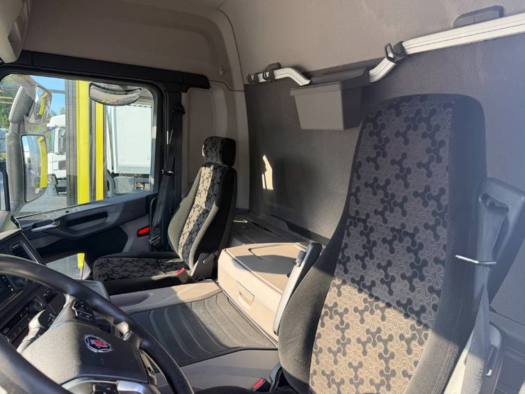 Scania P250 15