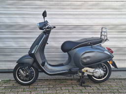 Piaggio Sprint Vespa Sprint 45km bromscooter