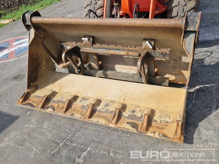 Kubota R085 14
