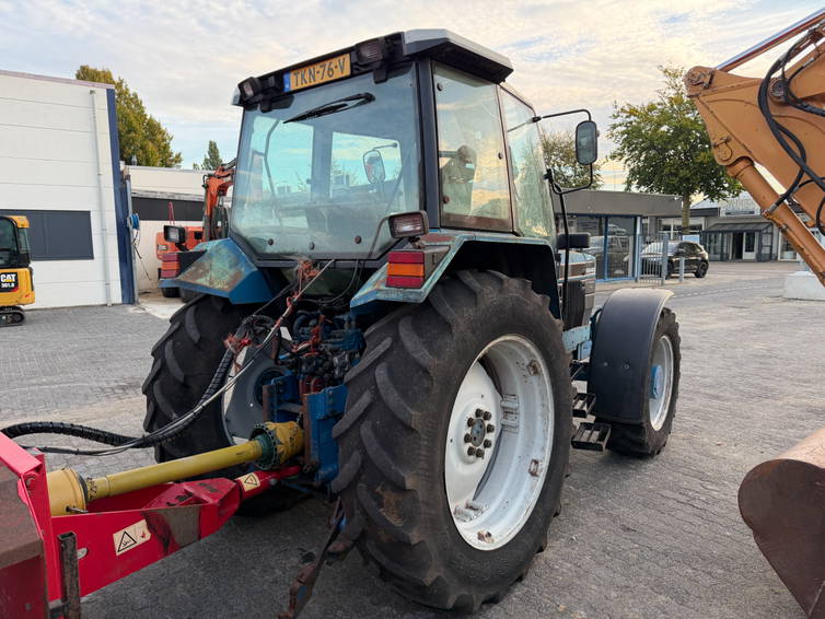 Ford 6640 incl voermengwagen Trioliet 1200 2017 6