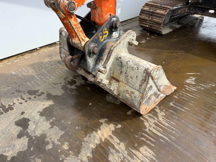 Hitachi ZX135US-6 - Quick Coupler / Hammer Lines 19