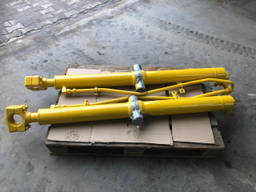 Komatsu D65 -15 EX/PX Blade Lift Cylinder OEM 707-02-X0220