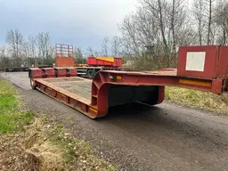 Nooteboom Kuipdieplader. Uitschuifbaar