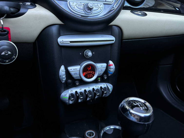 MINI Cabrio 1.6 One 26