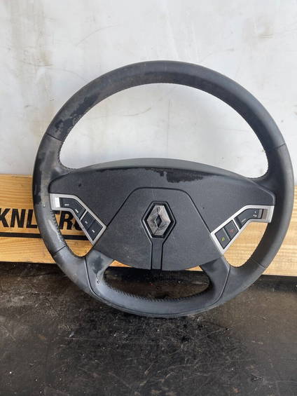 Renault Steerimg Wheel 1