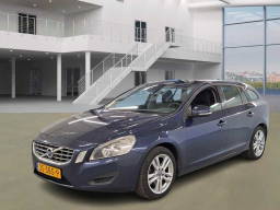 Volvo V60 1.6 T3 Kinetic