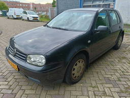 Volkswagen Golf 1.6-16V Oxford