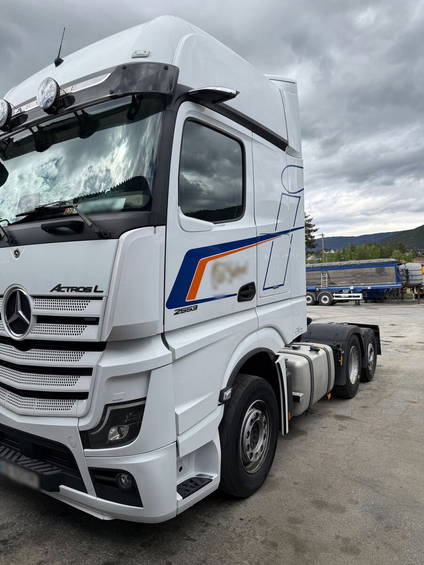 Mercedes-Benz Actros 2553 6x2 Gigapspace 1x Owner Only 295tkm 1