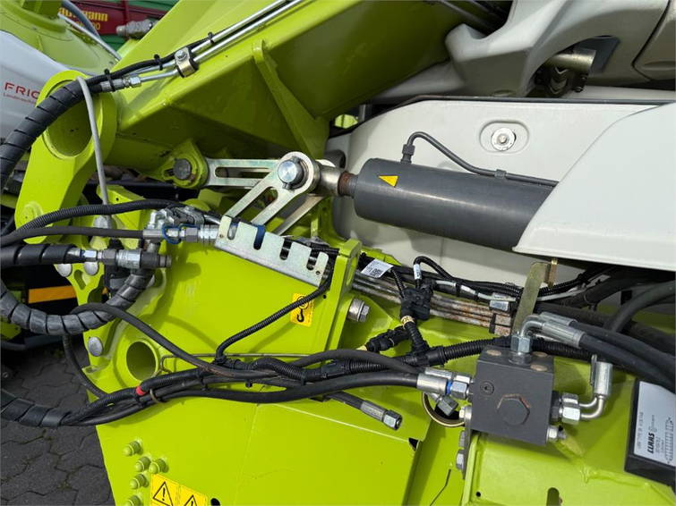 Claas Orbis 750 19
