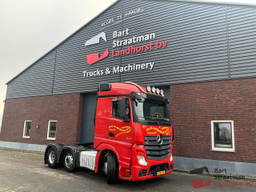 Mercedes-Benz Actros 2545 6x2 Euro 6 opleggertrekker met kipperhydrauliek.