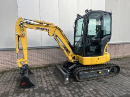 Komatsu PC26
