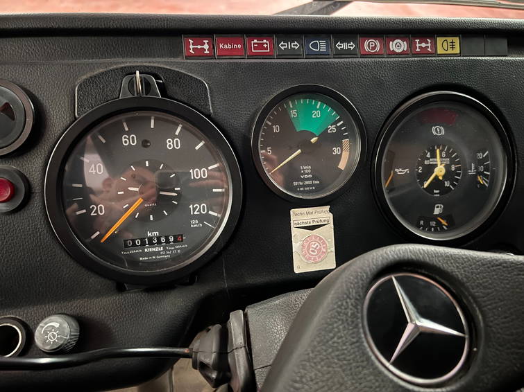 Mercedes-Benz 1017 A/4X4 10