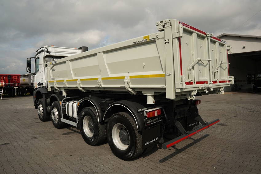 Mercedes-Benz Arocs 3240 8x4 / Wywrotka Dwustronna - 5,7 M / Hydroburta / AU 14