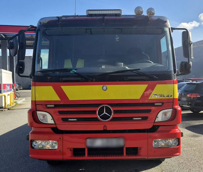 Mercedes-Benz Atego 1223 Omars 2x Winches High Brille Load 3.9ton 6