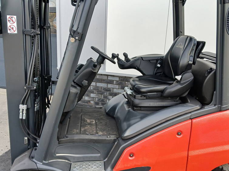 Linde H16T-02 11