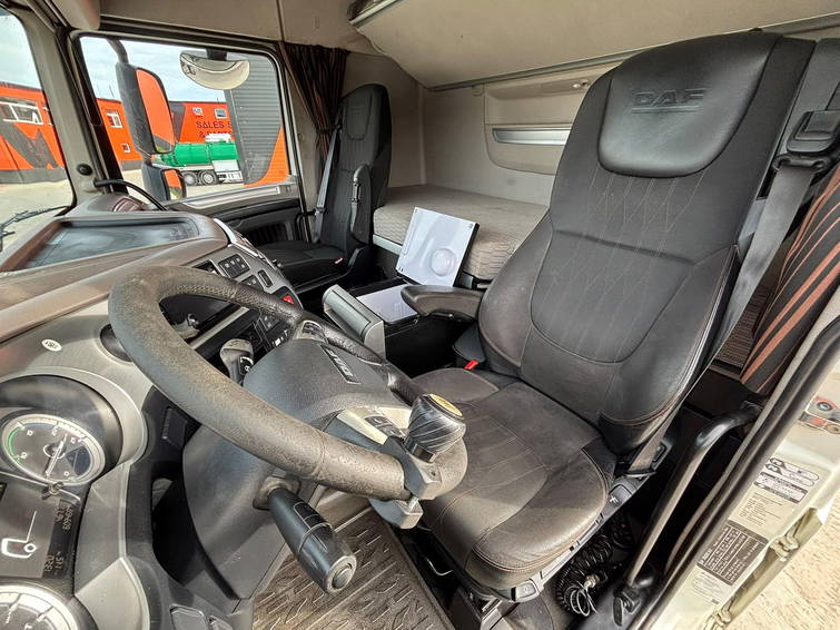 DAF XF 530 6x4 Hydraulics 18