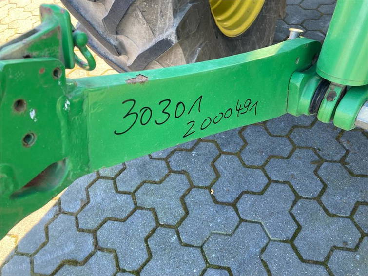 John Deere 6155R 2