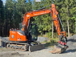 Hitachi ZX95US-7 Excavator w/ Rototilt w/ grab 2 buckets