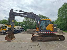 Volvo ECR235E L +3 Buckets