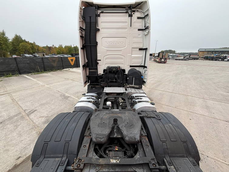 Volvo FH 500 6x2 Globe XL / Retarder / Double Bogie 9