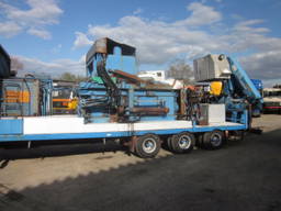 Alupresse mit Kran + Dieselmotor