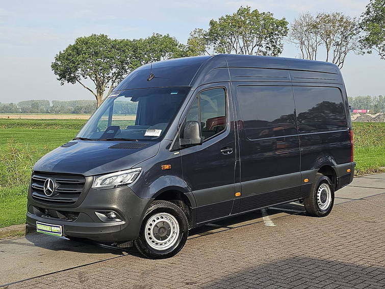 Mercedes-Benz Sprinter 317 L2H2 Mbux10 LED 2