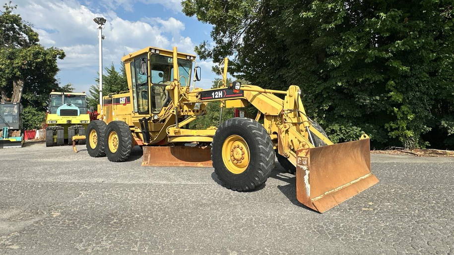 Caterpillar 12H 6X4 22