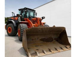 Hitachi ZW220 -5