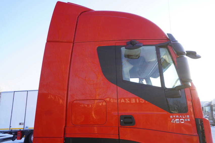 Iveco Stralis 460 / E6 tractor unit / Sleeper cab 2 beds 11