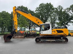 Liebherr R926 Semi Long 11 Mtr Boom