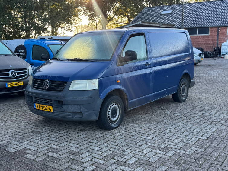 Volkswagen Transporter 2.5 TDI A/C 2