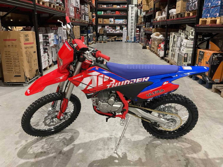 Diversen Thunder 300 blauw Ultra Cross Thunder 300 blauw AGB40-1 2