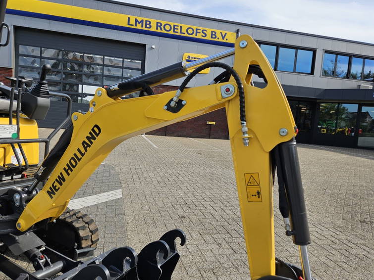 New Holland E12D Rops 9