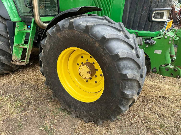 John Deere 6820 15