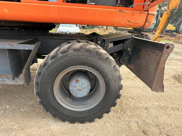 Doosan DX140W-3 12