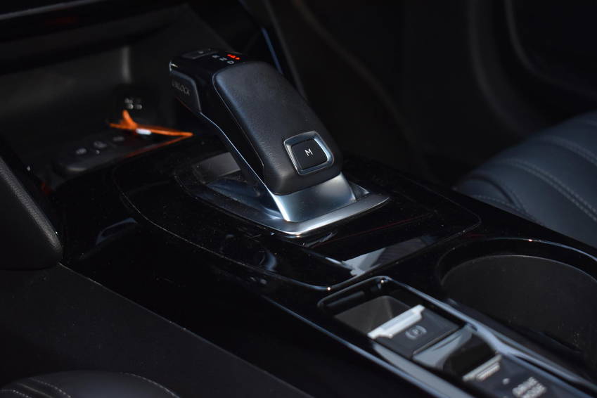 Peugeot 208 1.2GT-Line nieuwe riem Panodak Leder 26