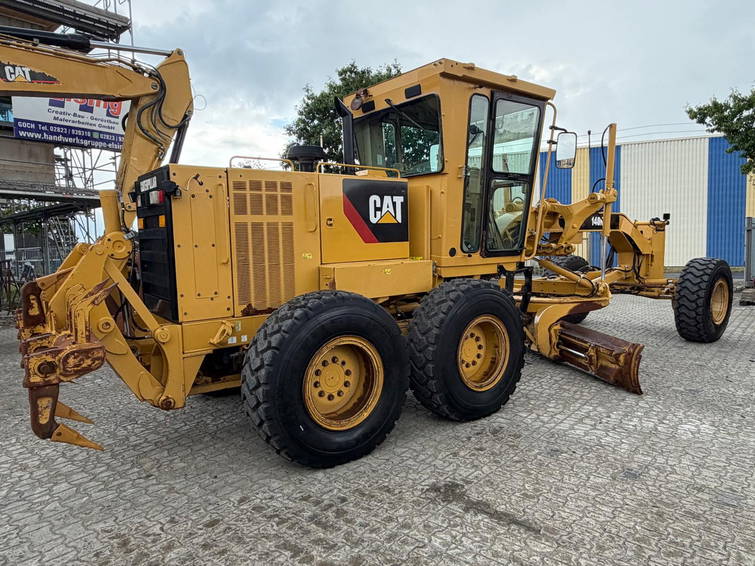 Caterpillar 140K . 5