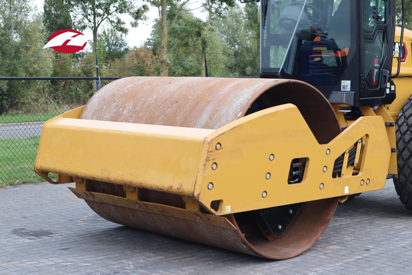 Caterpillar CS10 GC | LOW Hours | Airco | Good Condition 8