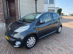 Peugeot 107 1.0-12V XS