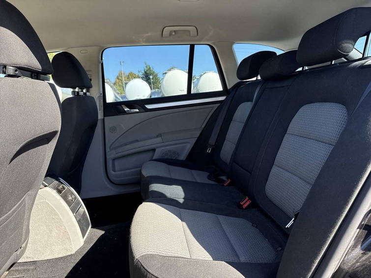 Škoda Superb Combi 1.8 TSI Ambition Business Line 11