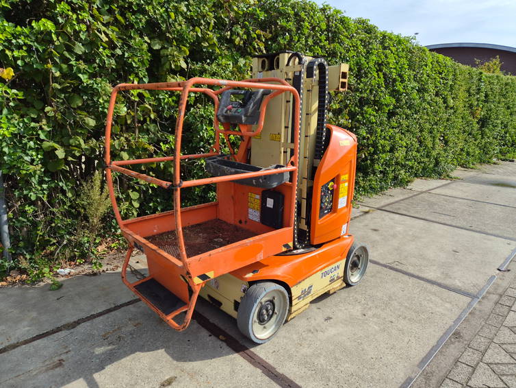 JLG Toucan 8E-L 5